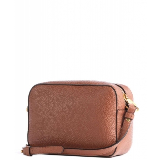 Coccinelle Beat kožená crossbody kabelka hnědá